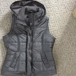 Fiber fill vest
